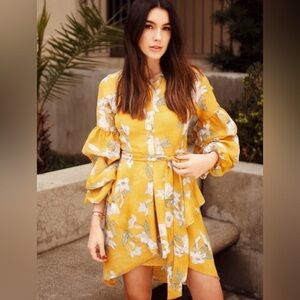 Chriselle X JOA Revive Floral Tiered Sleeve Dress, size large.